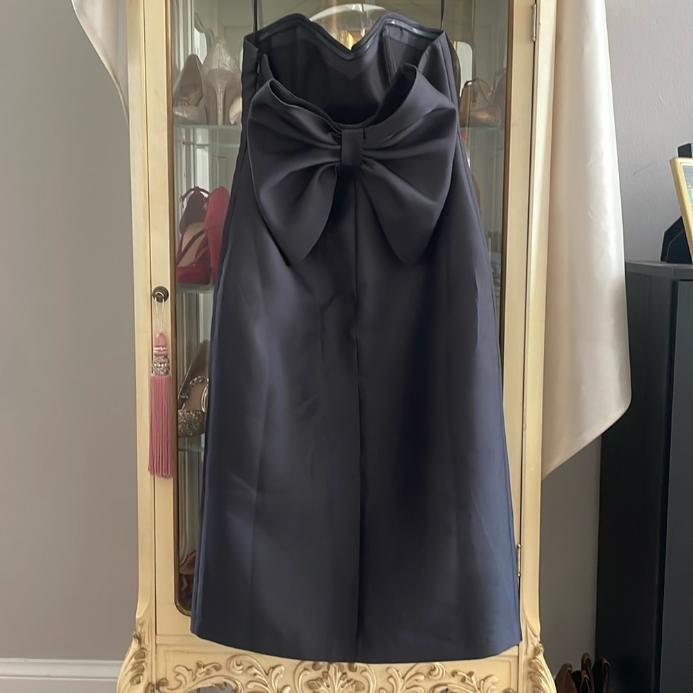 Strapless Black Bow Dress Hutch